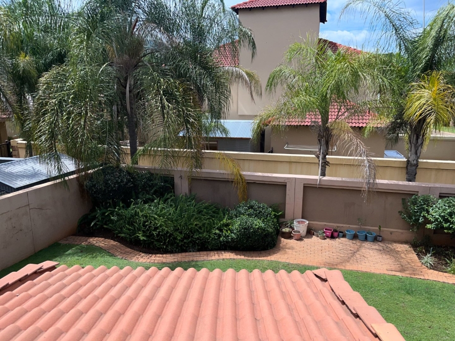 To Let 4 Bedroom Property for Rent in Melodie North West